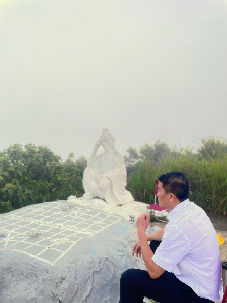 Thưởng trà trên đỉnh Bàn Cờ